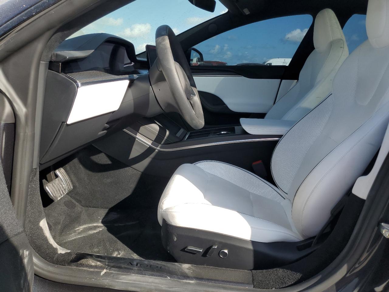 2024 Tesla Model S VIN: 5YJSA1E68RF533284 Lot: 93357225