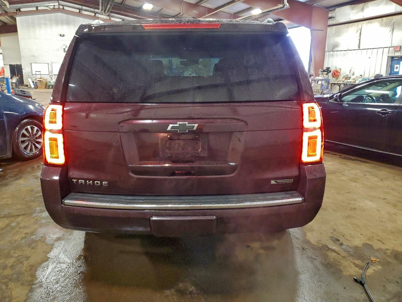 2017 Chevrolet Tahoe K1500 Premier VIN: 1GNSKCKC7HR327831 Lot: 94279715
