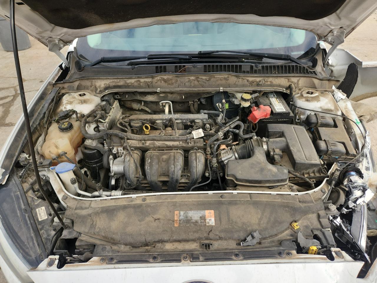 2015 Ford Fusion S VIN: 3FA6P0G75FR215834 Lot: 93034355