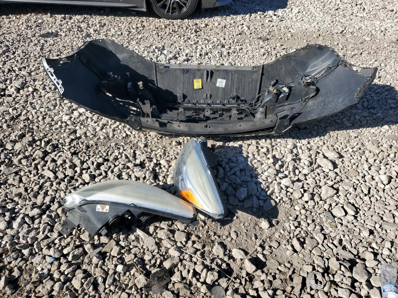 2014 Ford Escape Titanium VIN: 1FMCU9J9XEUA96928 Lot: 90437455