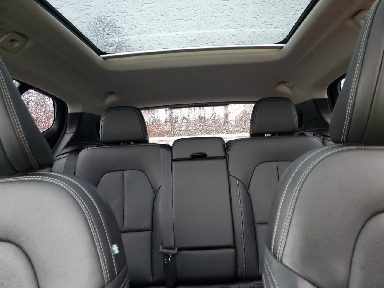 2019 Volvo Xc40 T5 Momentum VIN: YV4162UK5K2107110 Lot: 91908925