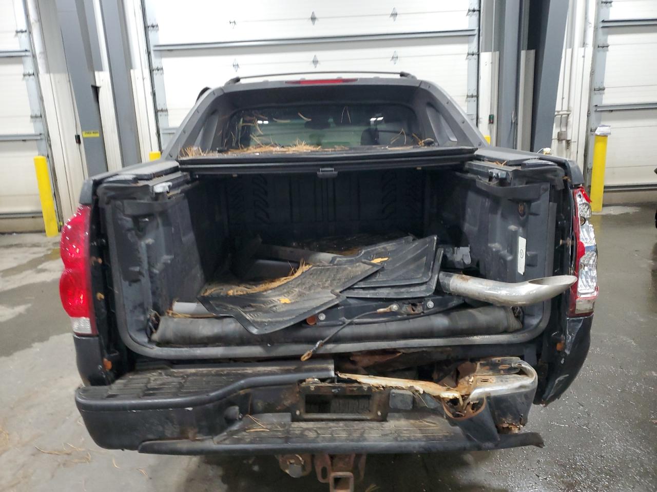 2005 Chevrolet Avalanche K1500 VIN: 3GNEK12Z75G242781 Lot: 92115855