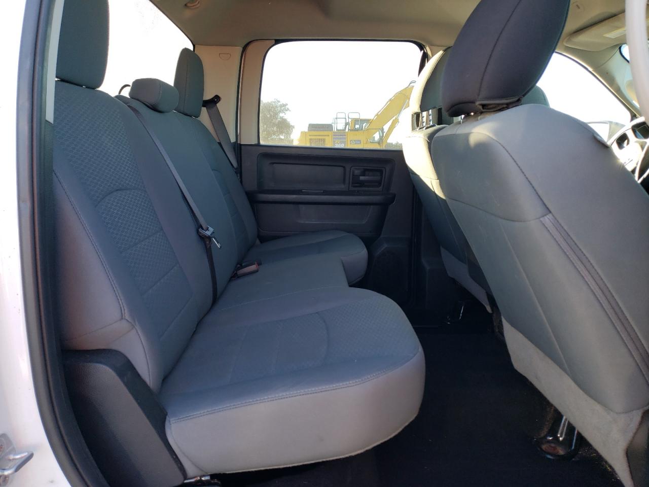 2018 Ram 1500 St VIN: 1C6RR6KG7JS305034 Lot: 92032525