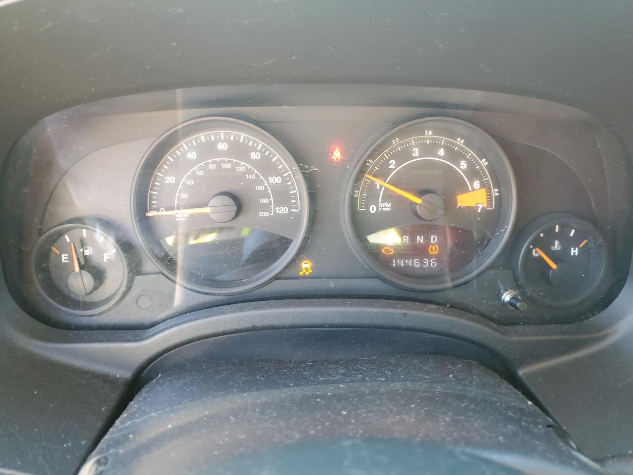 2014 Jeep Compass Sport VIN: 1C4NJCBAXED539042 Lot: 85437115