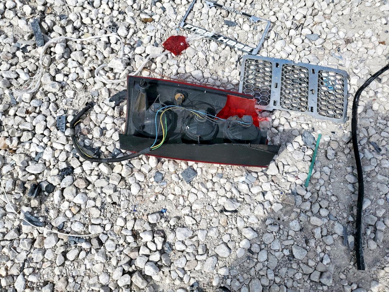 2007 GMC Yukon VIN: 1GKFC130X7R186711 Lot: 92330815