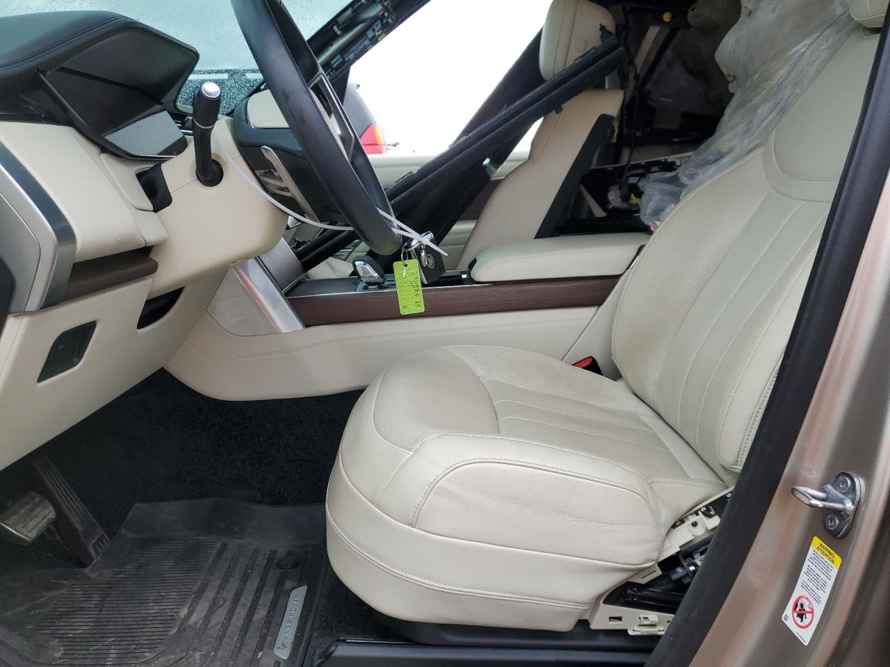 2024 Land Rover Range Rover Se VIN: SALKPBFU1RA218104 Lot: 89688755