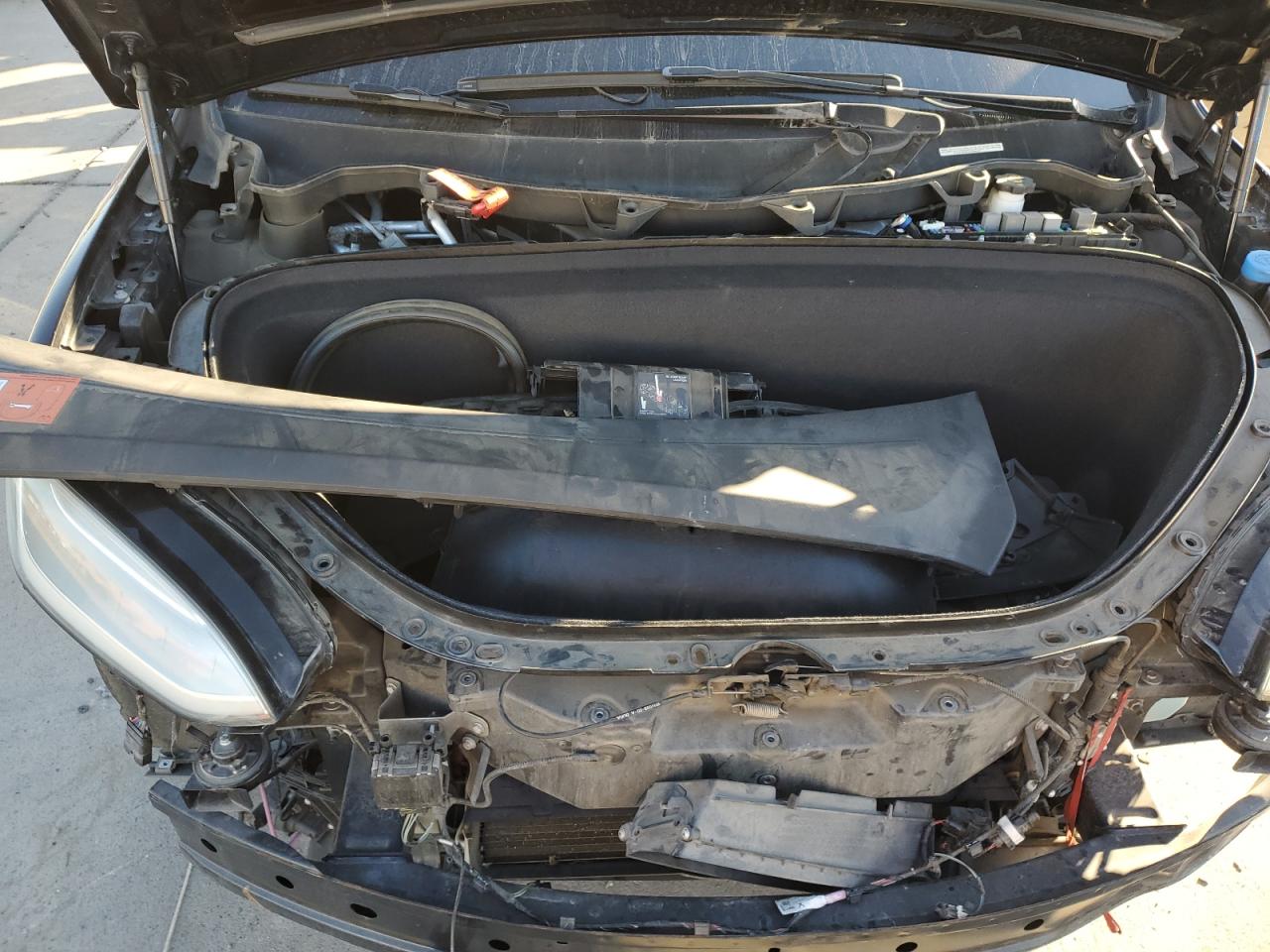 2016 Tesla Model X VIN: 5YJXCBE28GF023694 Lot: 91293375