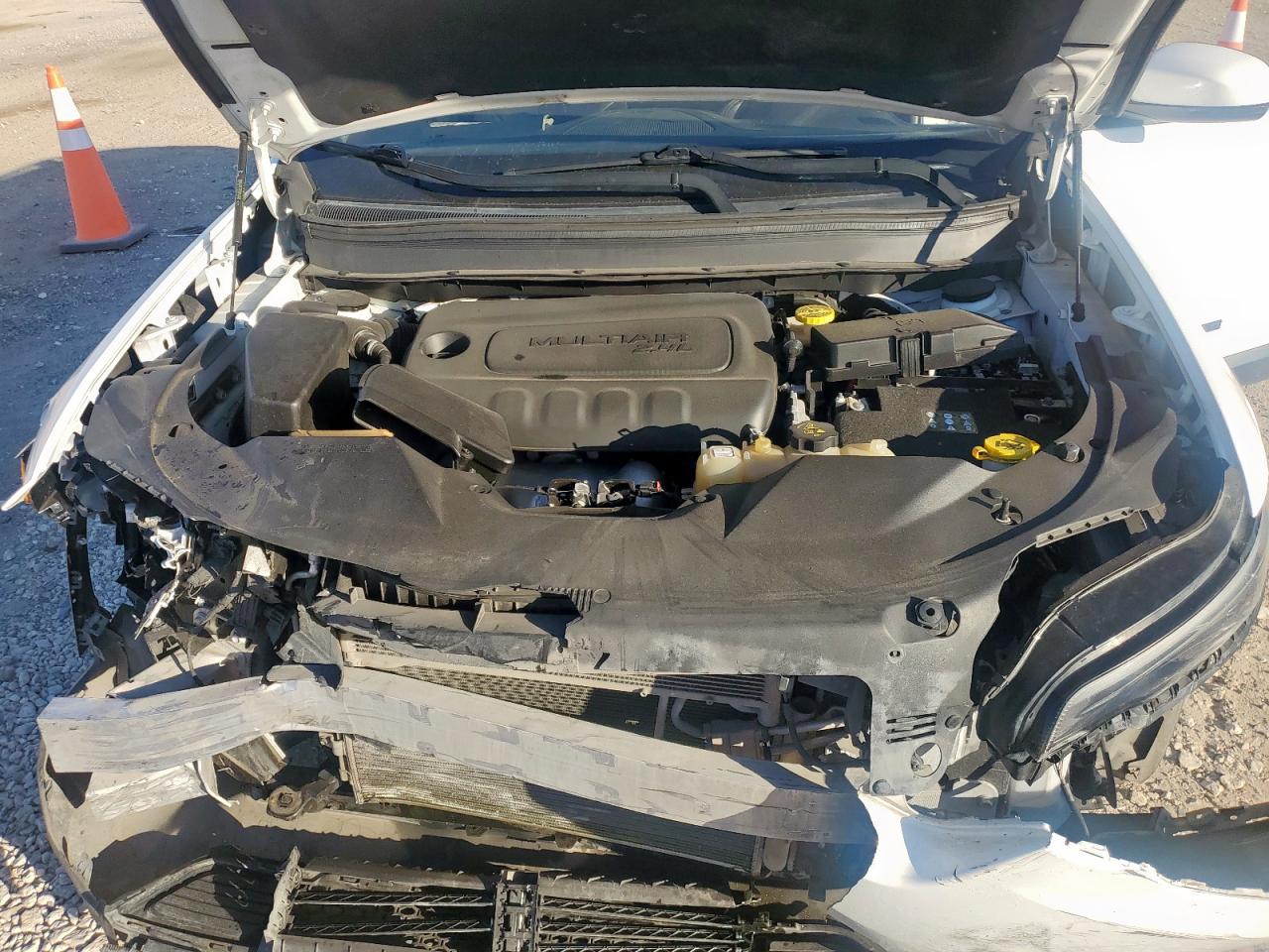 2020 Jeep Cherokee Latitude Plus VIN: 1C4PJLLB0LD553027 Lot: 92978595