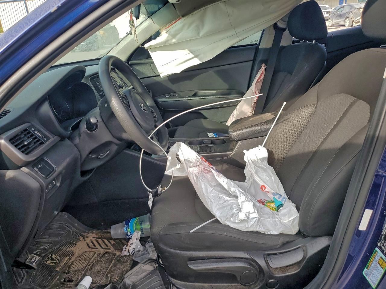 2017 Kia Optima Lx VIN: 5XXGT4L33HG172603 Lot: 94090875