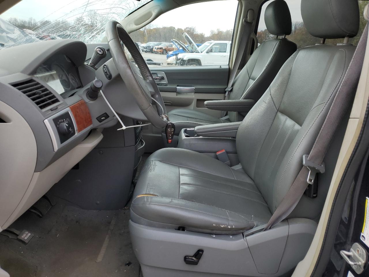 2008 Chrysler Town & Country Touring VIN: 2A8HR54P88R744078 Lot: 91466005