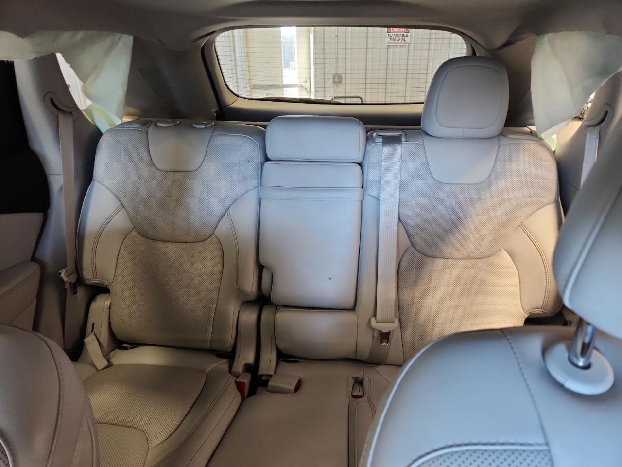 2019 Jeep Cherokee Limited VIN: 1C4PJMDN5KD356531 Lot: 92411265