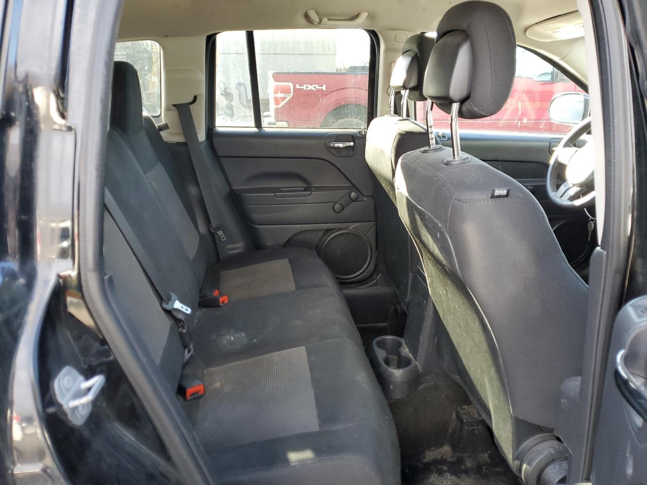 2014 Jeep Compass Sport VIN: 1C4NJCBA6ED666077 Lot: 92591745