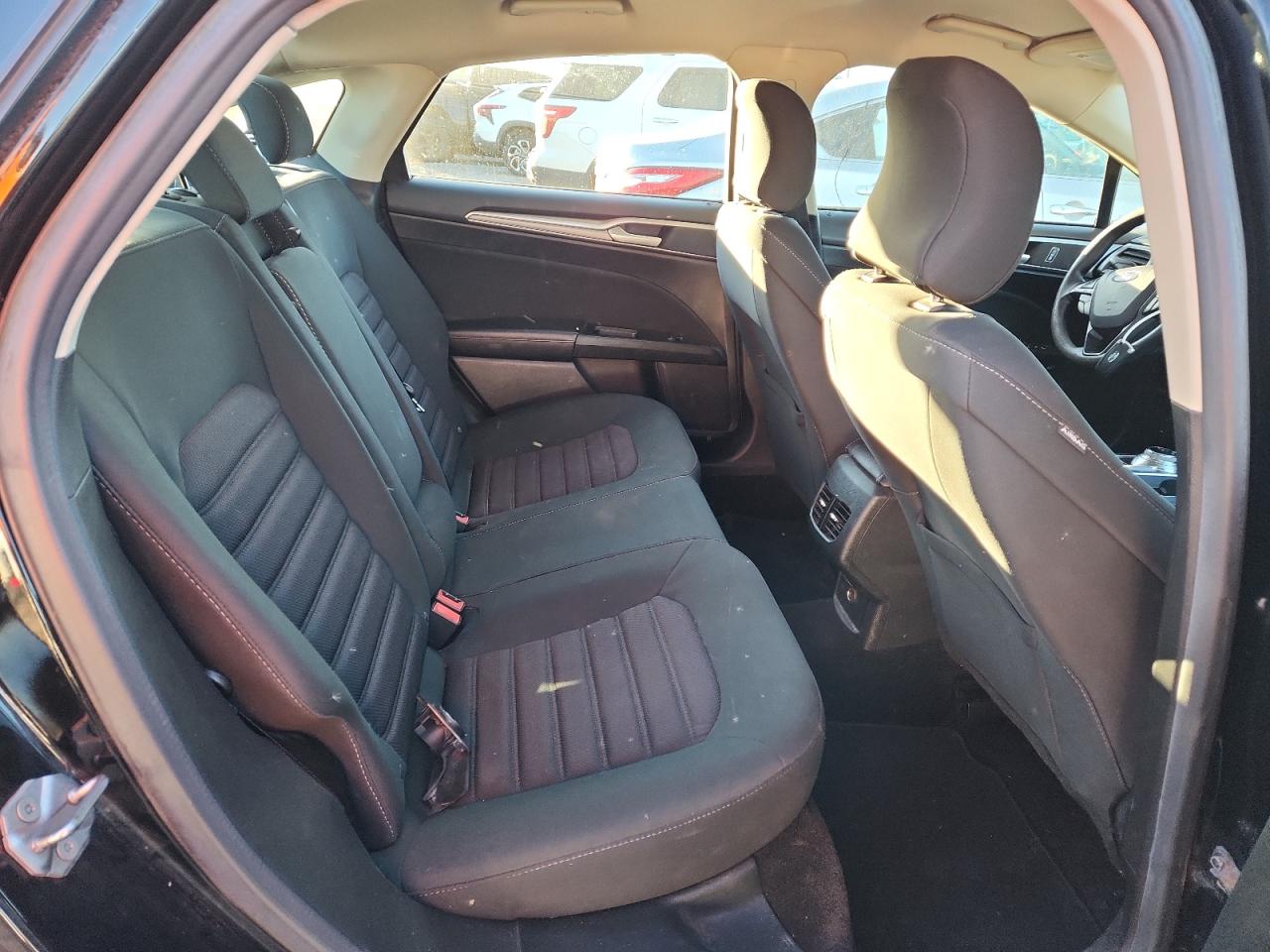 2017 Ford Fusion Se VIN: 3FA6P0HD2HR138931 Lot: 91353975