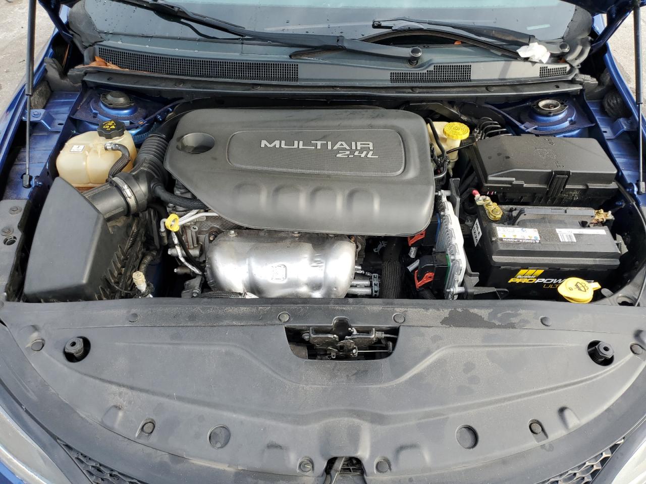 2015 Chrysler 200 S VIN: 1C3CCCBBXFN535759 Lot: 92330475