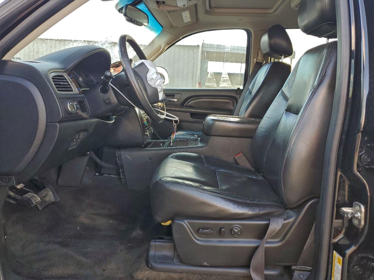 2011 GMC Yukon Xl Denali VIN: 1GKS2MEF5BR231714 Lot: 94175735