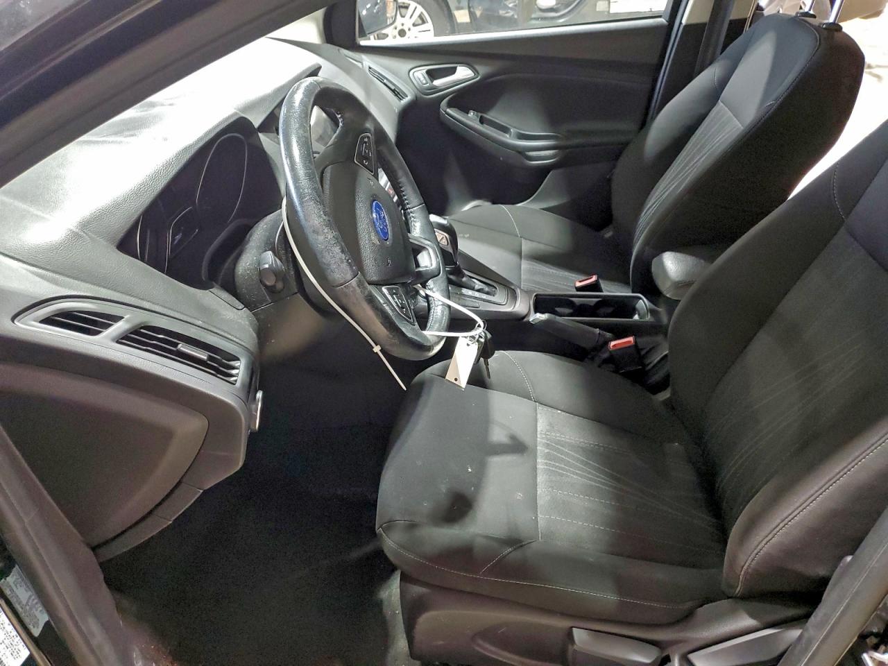 2015 Ford Focus Se VIN: 1FADP3K29FL303837 Lot: 94156125