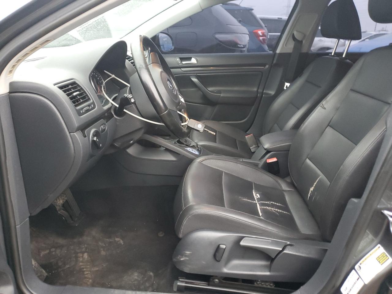 2010 Volkswagen Jetta Se VIN: 3VWRZ7AJ6AM045131 Lot: 93412405