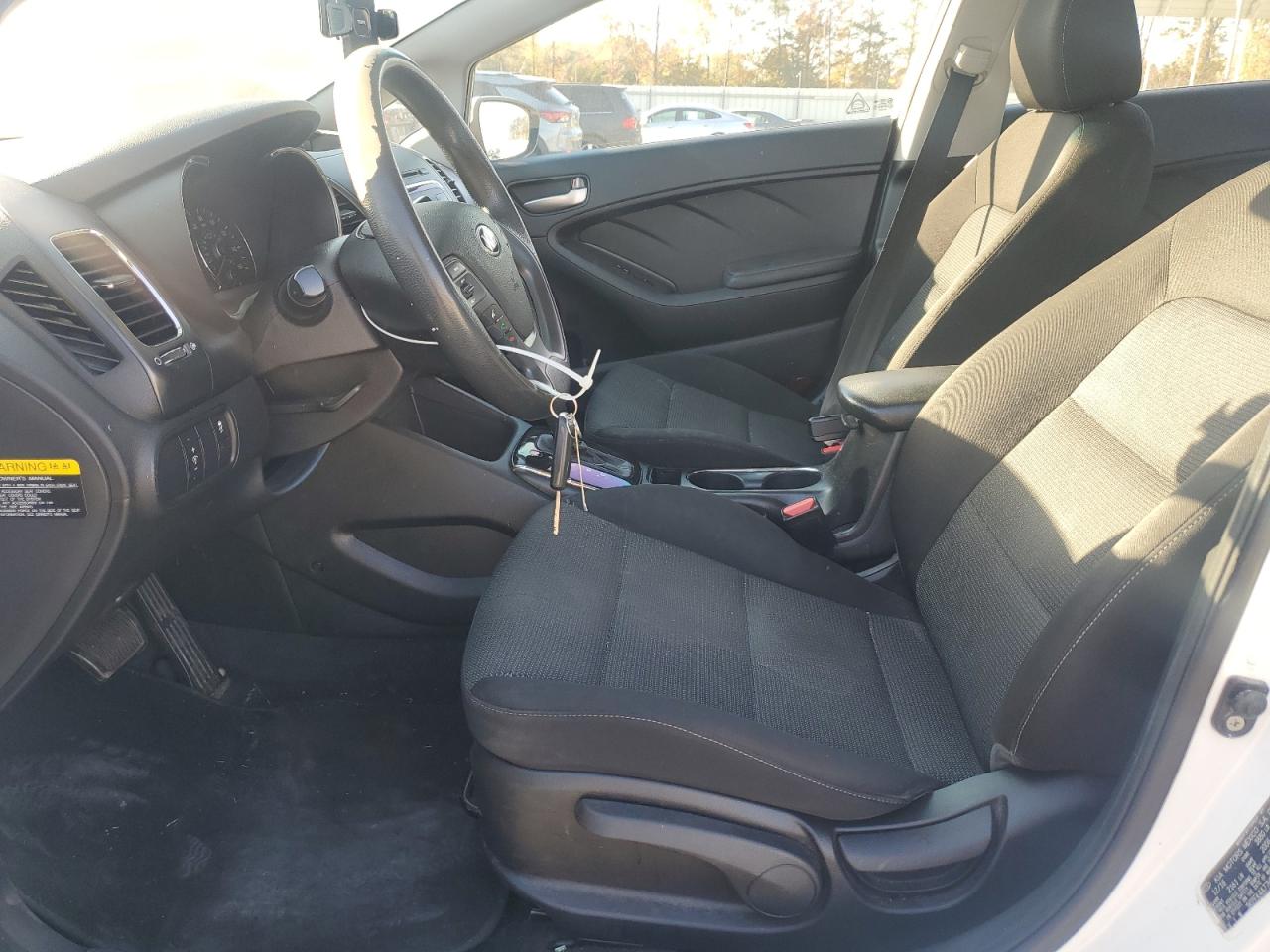 2017 Kia Forte Lx VIN: 3KPFK4A77HE096252 Lot: 90281355