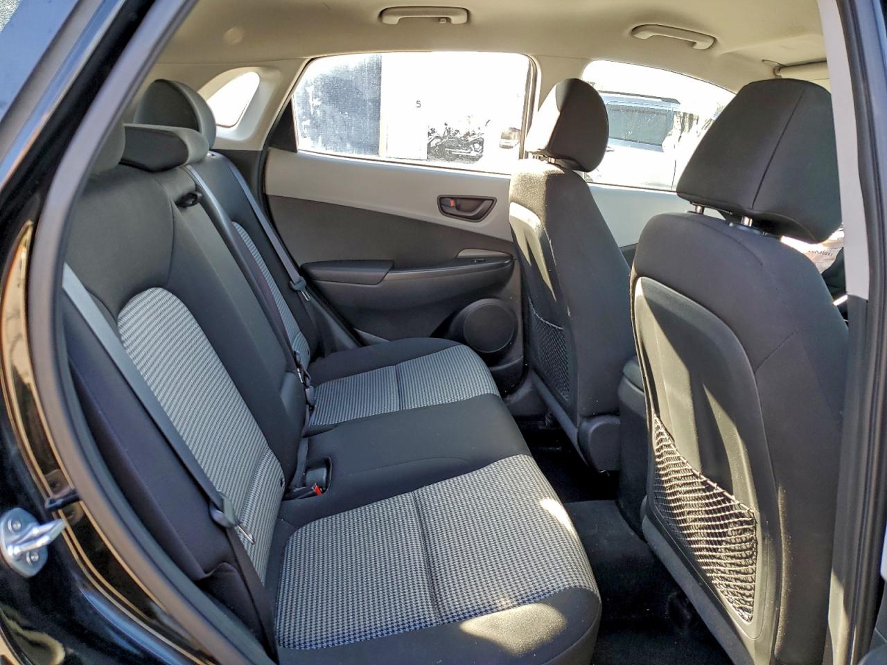 2018 Hyundai Kona Se VIN: KM8K1CAA1JU114688 Lot: 93503885