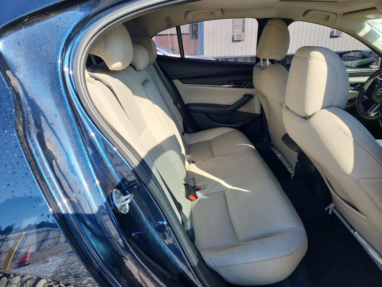 2022 Mazda 3 Preferred VIN: 3MZBPACL9NM313954 Lot: 92898985