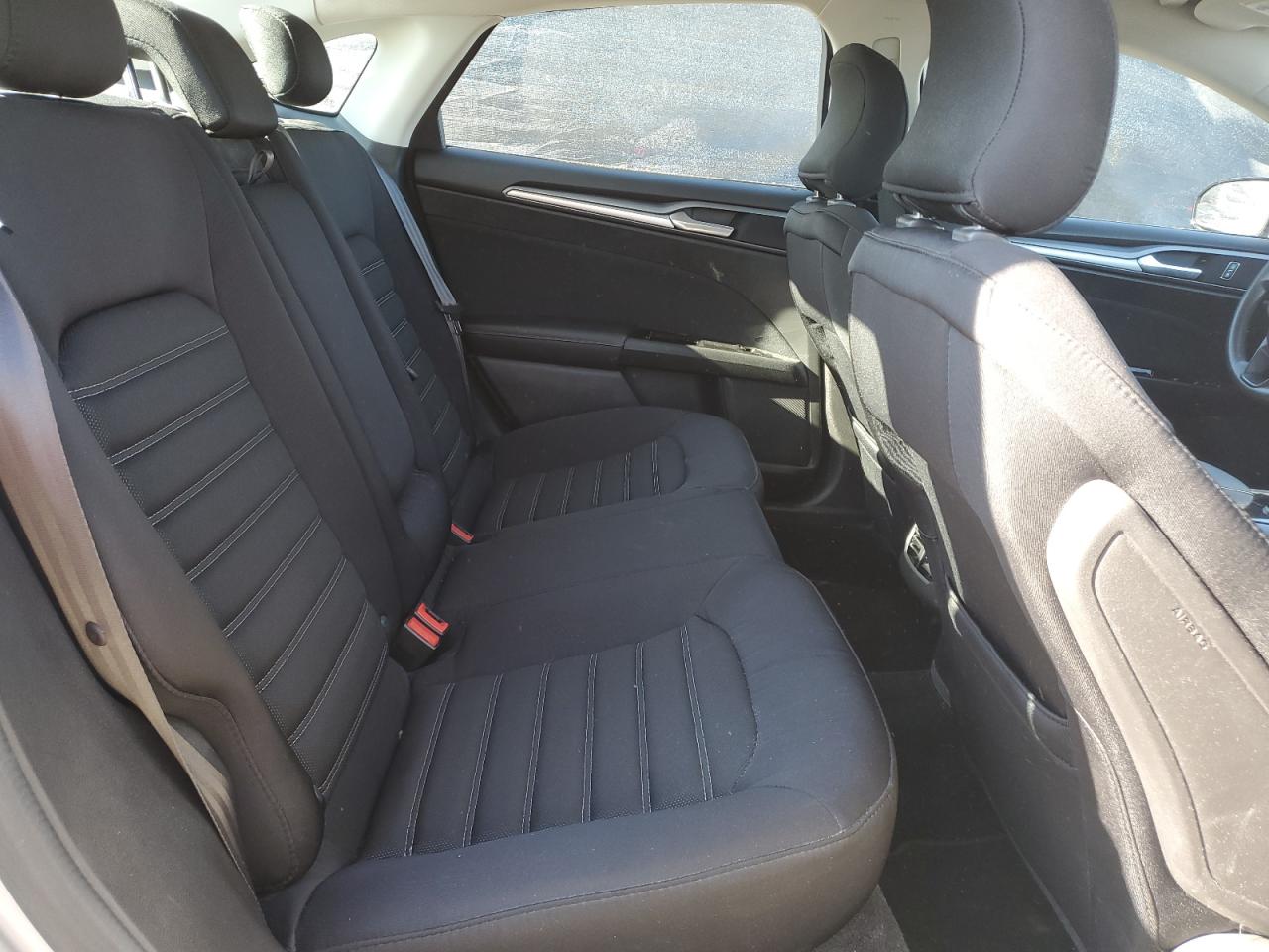 2015 Ford Fusion Se VIN: 3FA6P0H78FR243447 Lot: 92910055