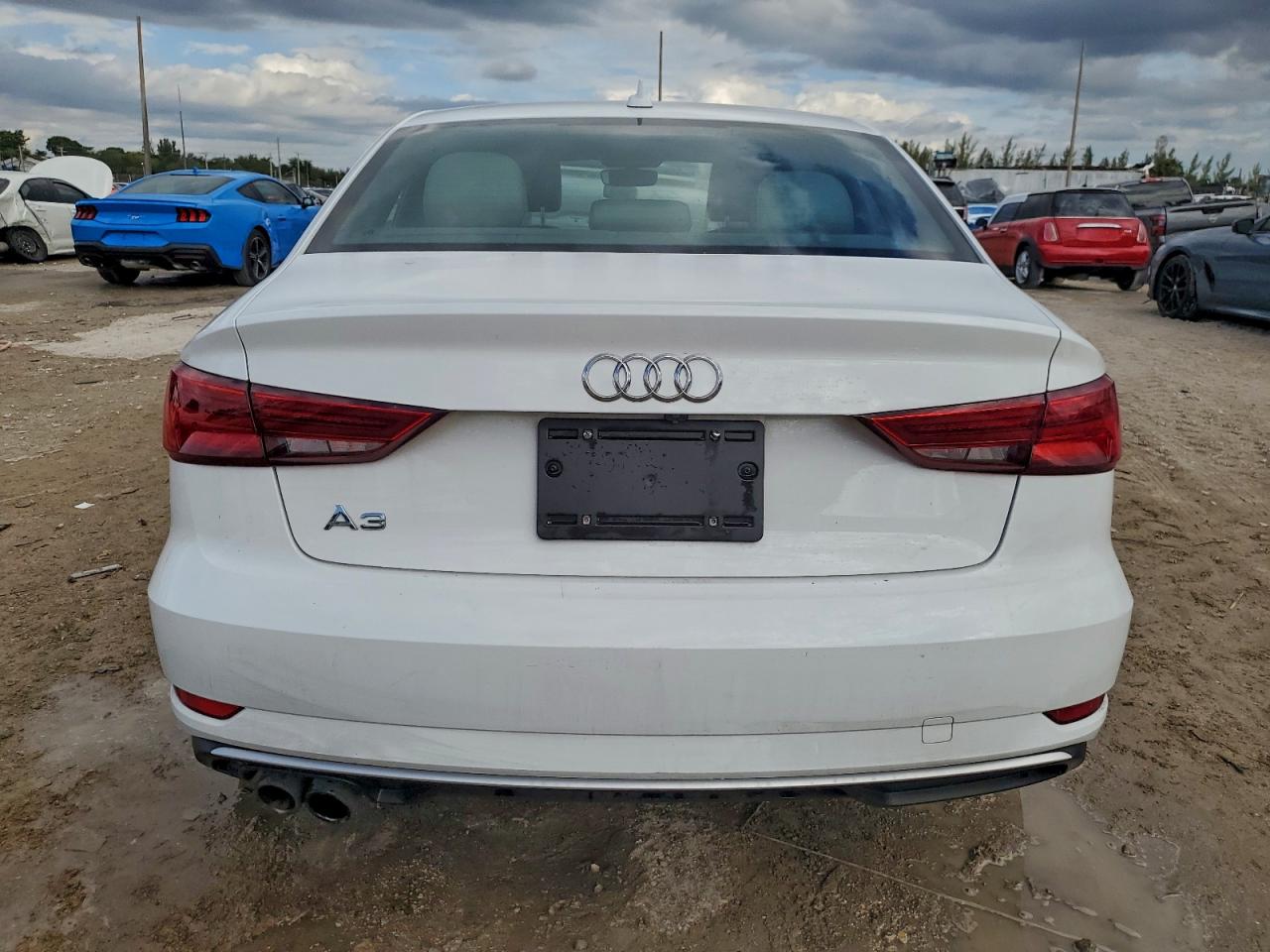2018 Audi A3 Premium VIN: WAUAUGFF8J1071226 Lot: 93834045