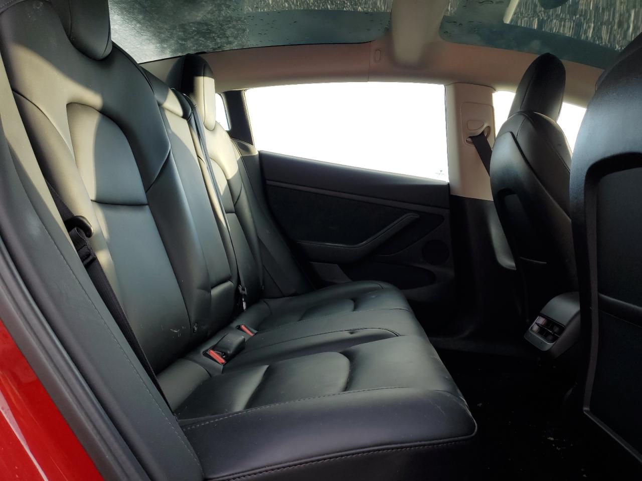 2021 Tesla Model 3 VIN: 5YJ3E1EB1MF085579 Lot: 92600845