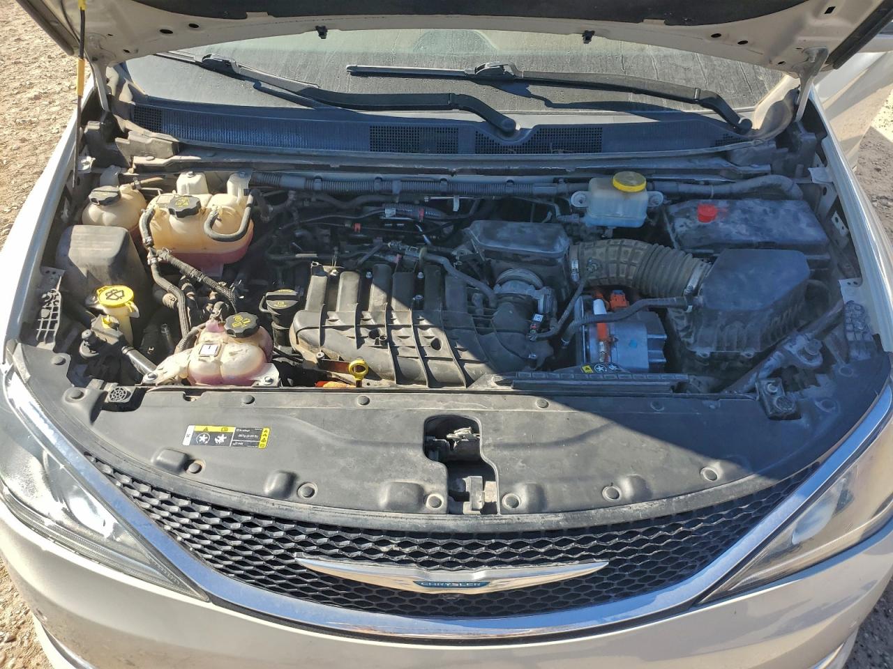 2020 Chrysler Pacifica Hybrid Limited VIN: 2C4RC1N74LR243721 Lot: 94254105