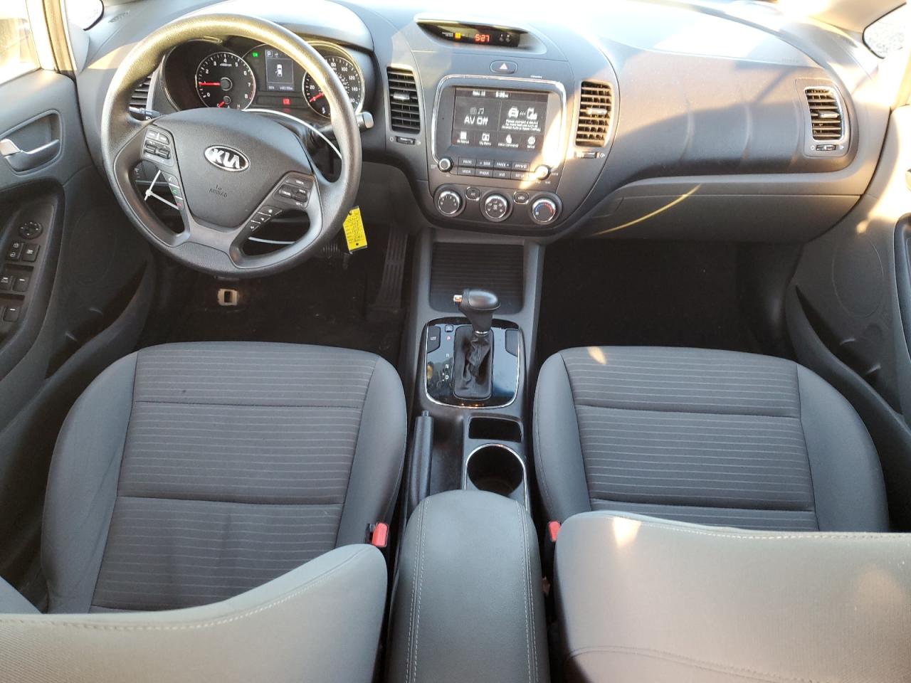 2018 Kia Forte Lx VIN: 3KPFL4A70JE268558 Lot: 92859935