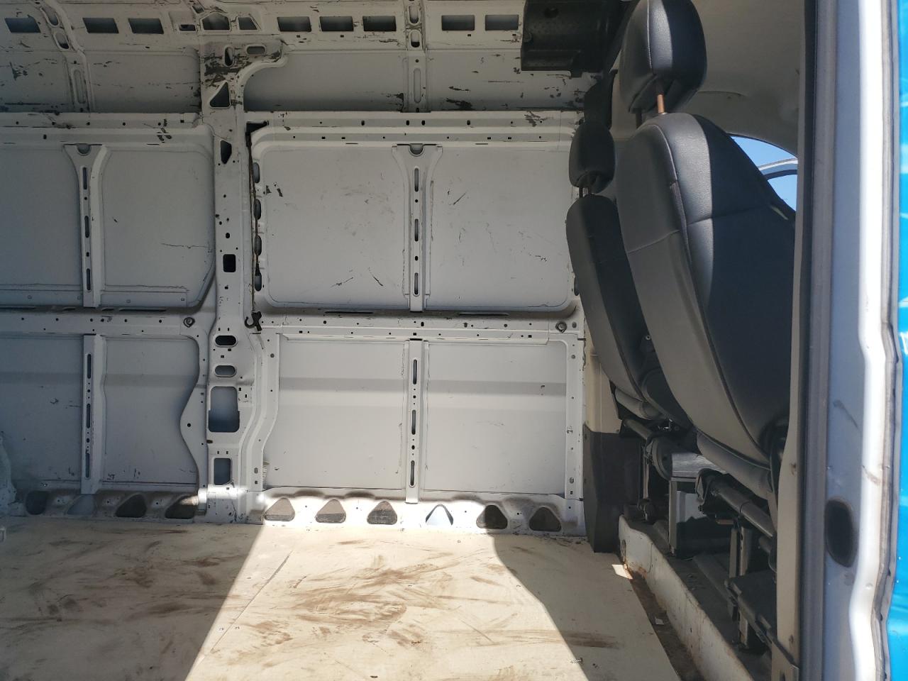 2017 Ram Promaster 2500 Delivery Van VIN: 3C6TRVDG8HE548393 Lot: 92231445