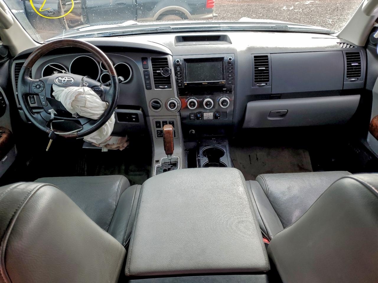 2010 Toyota Sequoia Platinum VIN: 5TDDW5G11AS036189 Lot: 92185475