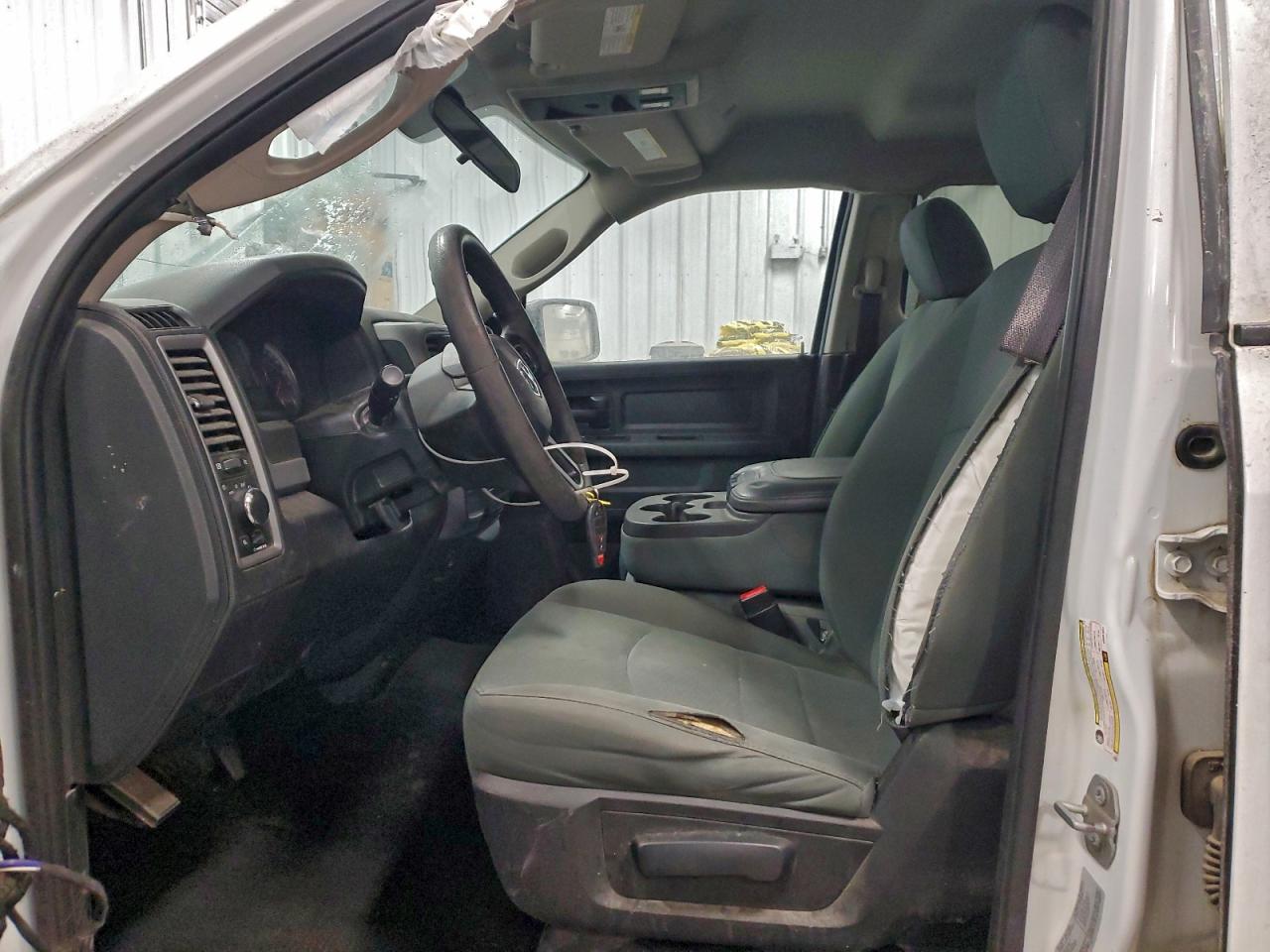 2017 Ram 1500 St VIN: 3C6RR7KT4HG681551 Lot: 93920995