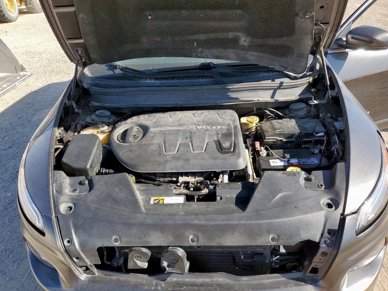 2015 Jeep Cherokee Limited VIN: 1C4PJMDS3FW718081 Lot: 92604165