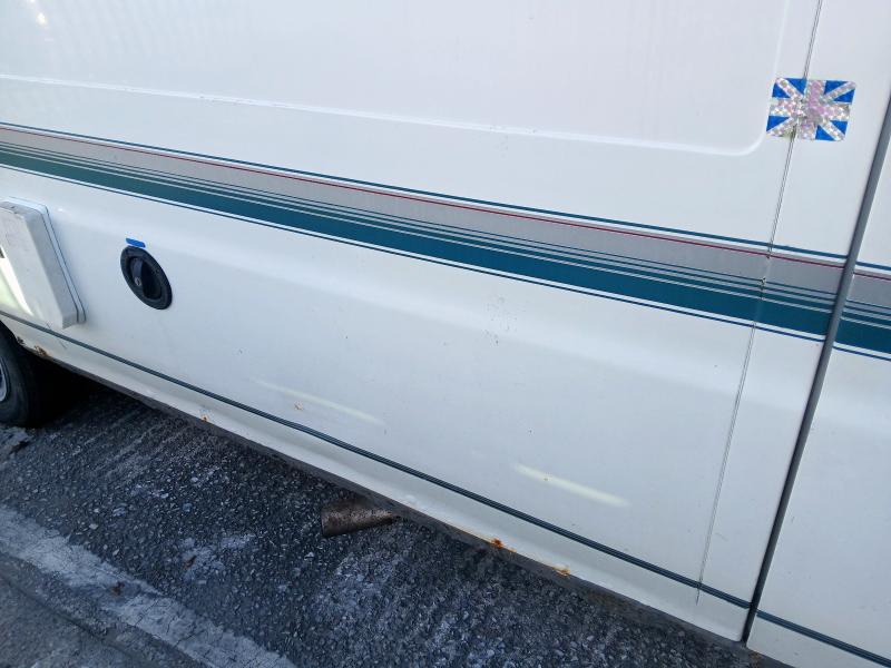 2001 PEUGEOT BOXER 270 MWB 