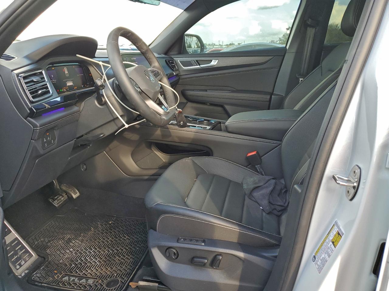 2025 Volkswagen Atlas Cross Sport Sel R-Line VIN: 1V2AE2CA4SC203155 Lot: 94175965