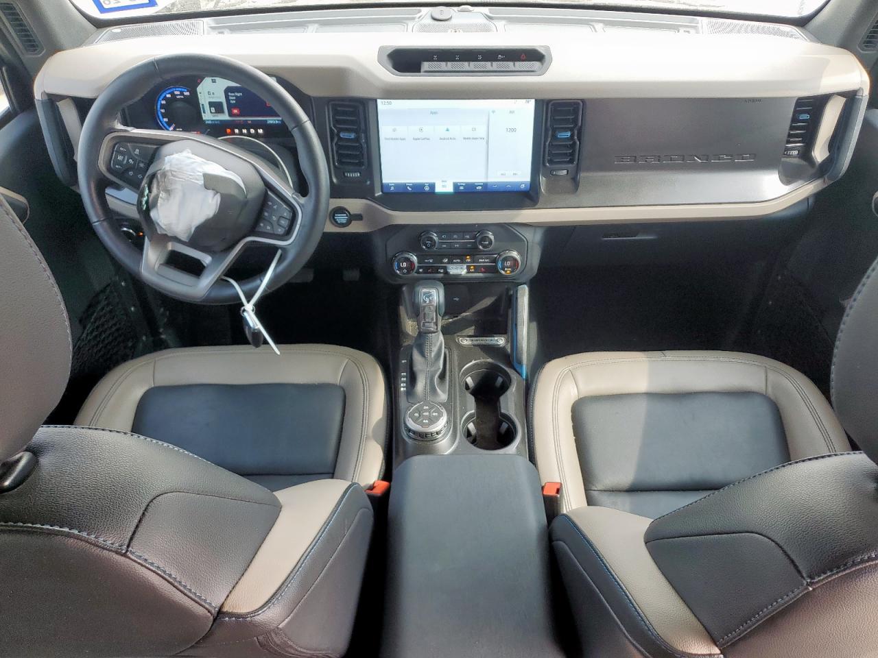 2023 Ford Bronco Base VIN: 1FMEE5DP6PLB82061 Lot: 93533635