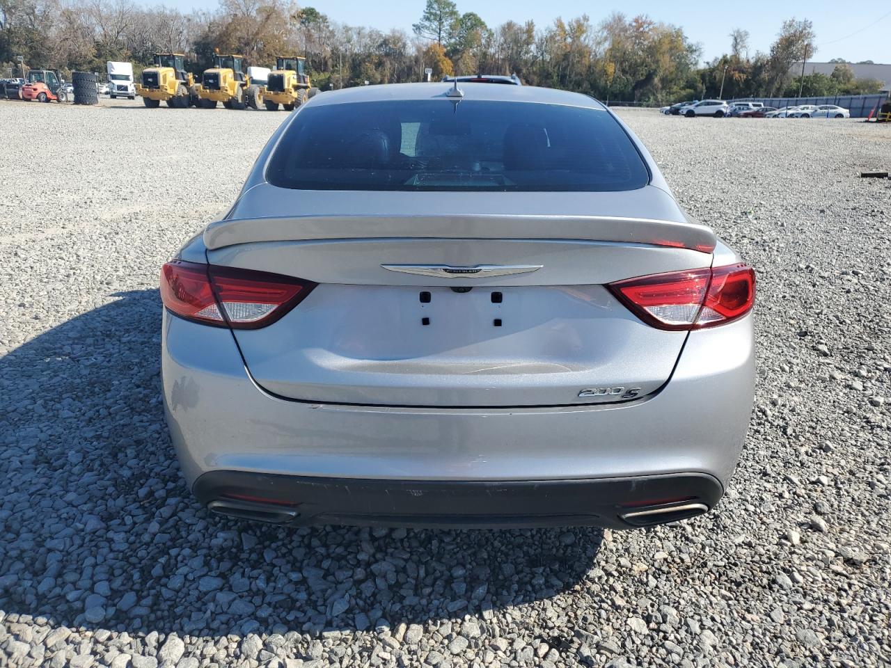 2015 Chrysler 200 S VIN: 1C3CCCBB3FN573589 Lot: 92729555