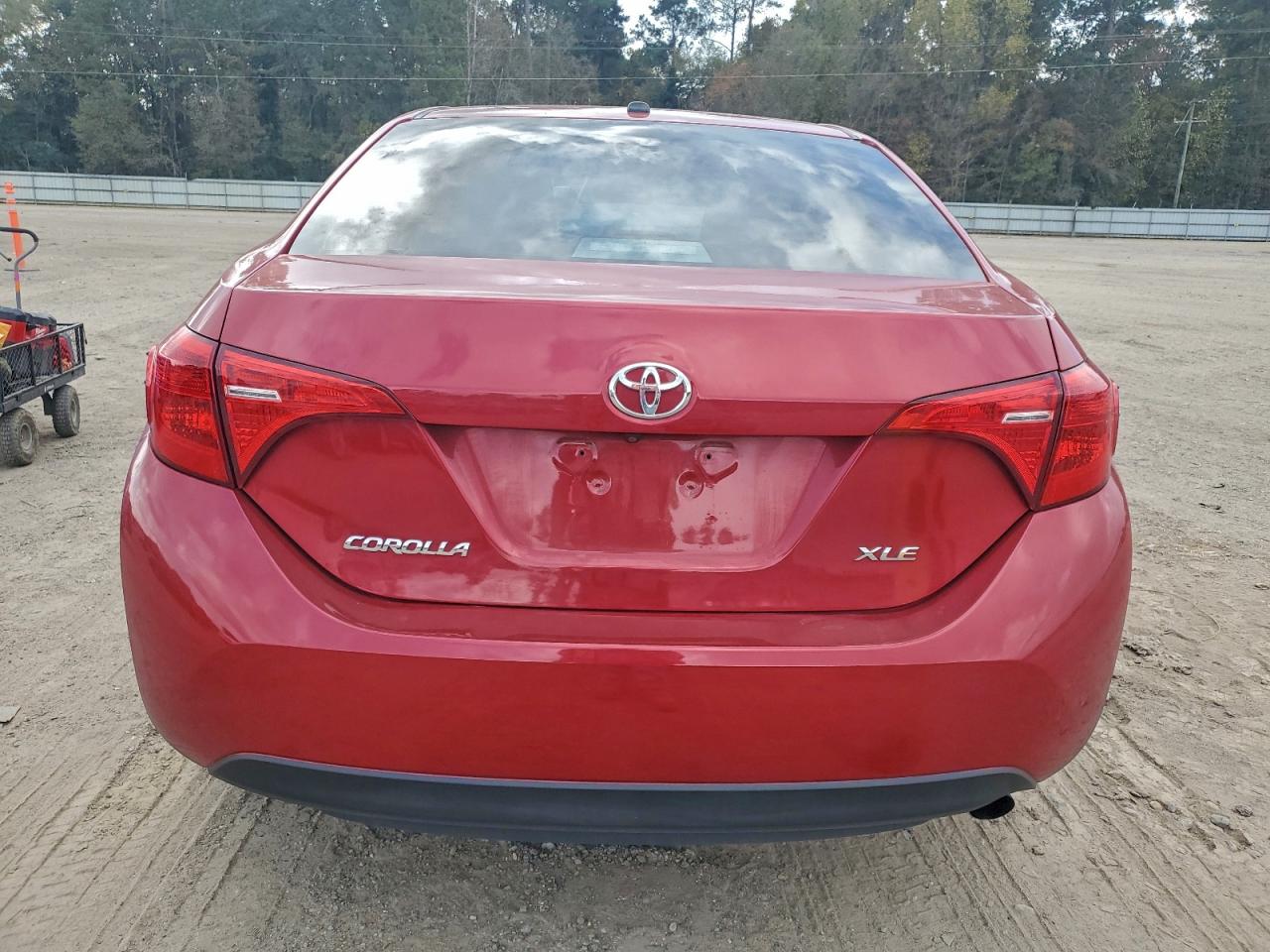 2017 Toyota Corolla L VIN: 5YFBURHE7HP689554 Lot: 94311745