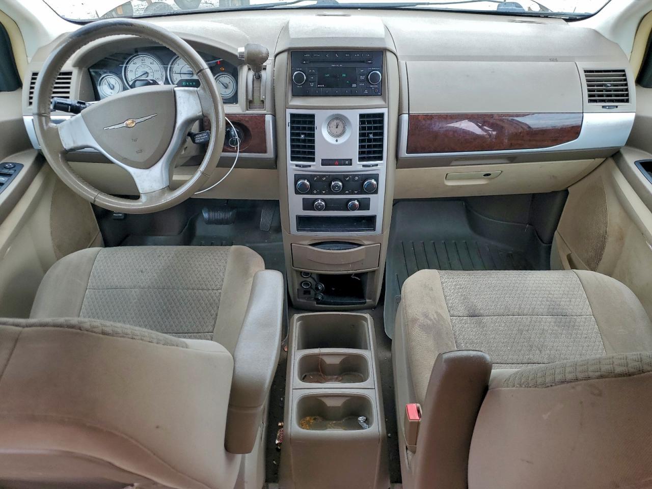 2010 Chrysler Town & Country Touring VIN: 2A4RR5D13AR189757 Lot: 94241455