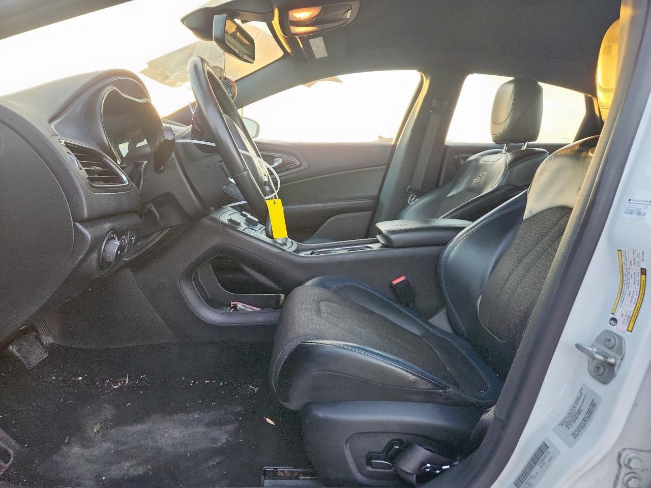 2016 Chrysler 200 S VIN: 1C3CCCBB5GN151938 Lot: 92419625