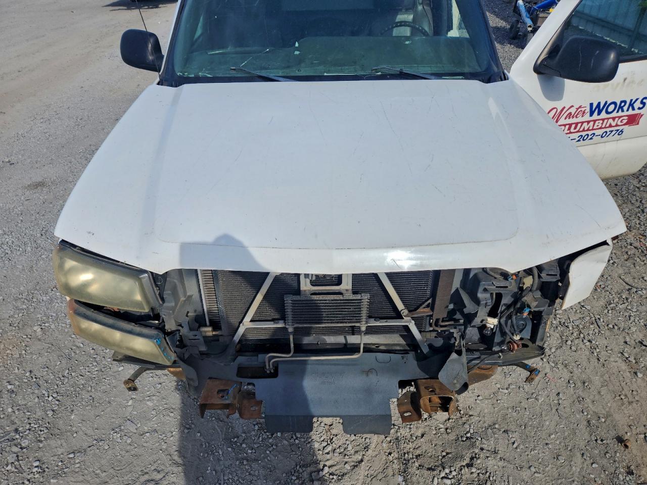 2004 Chevrolet Silverado C2500 Heavy Duty VIN: 1GBHC24U64E233462 Lot: 94222395