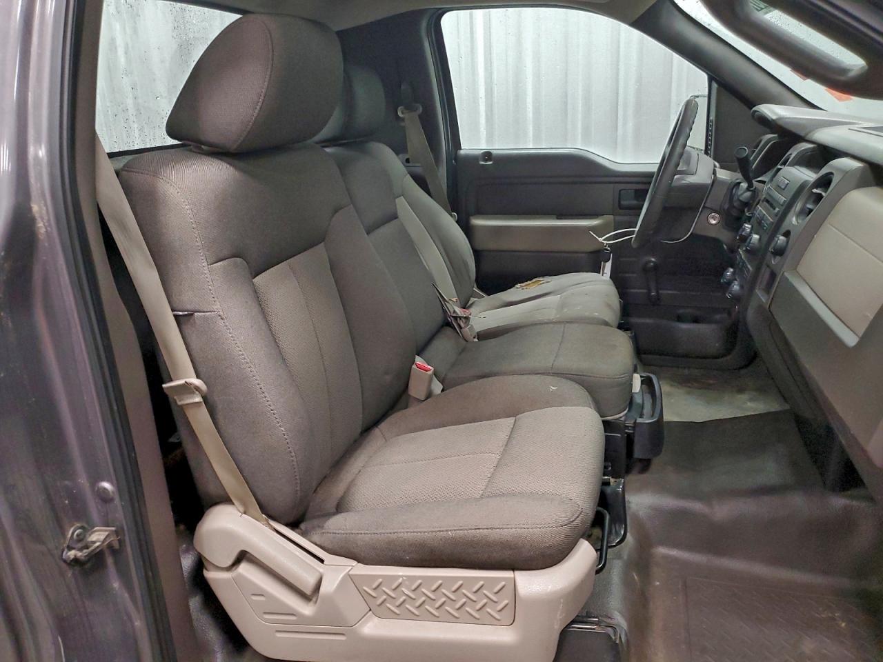 2010 Ford F150 VIN: 1FTMF1CW5AKB03992 Lot: 93676875