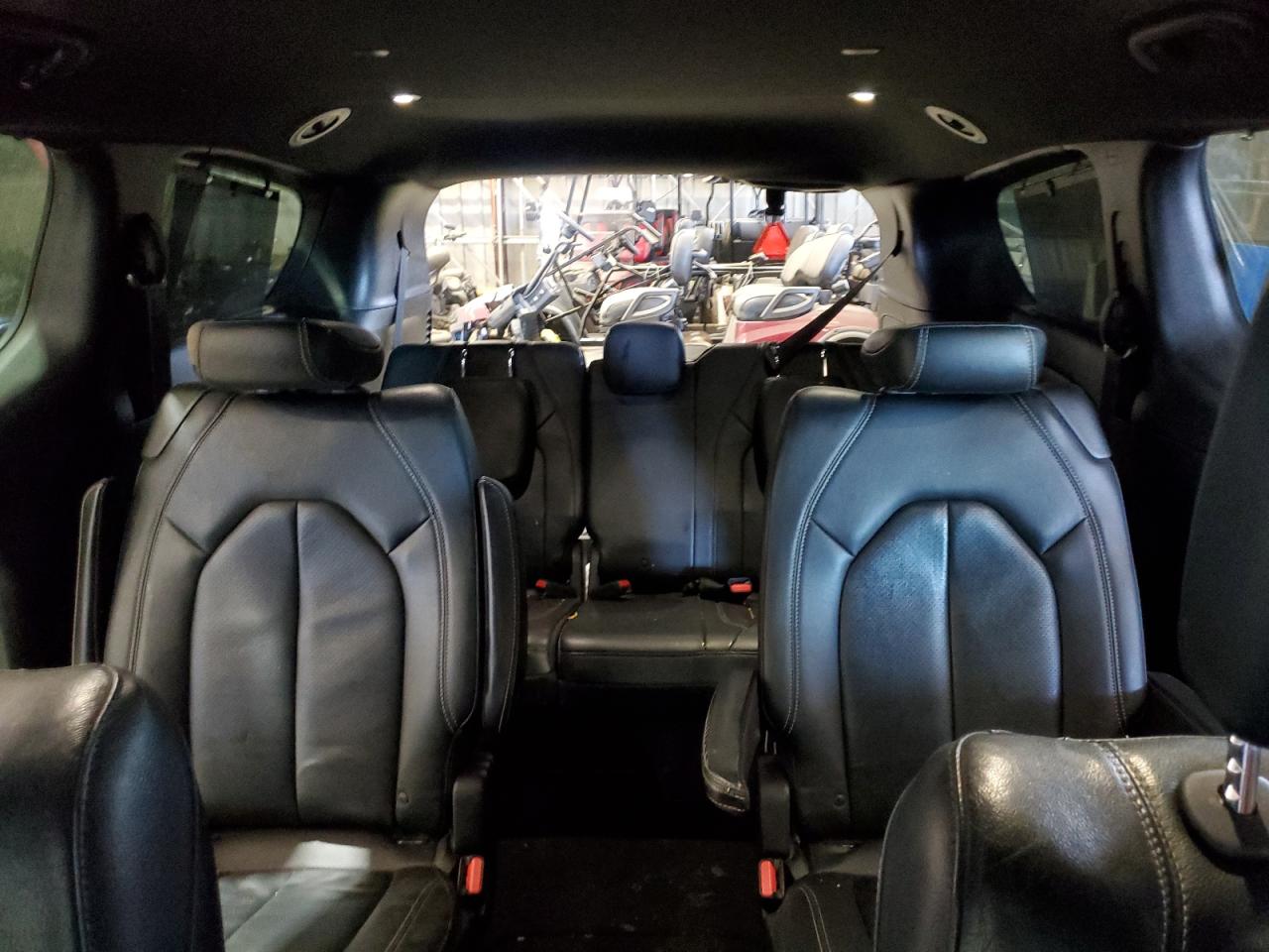 2019 Chrysler Pacifica Touring L VIN: 2C4RC1BG9KR630557 Lot: 90996665