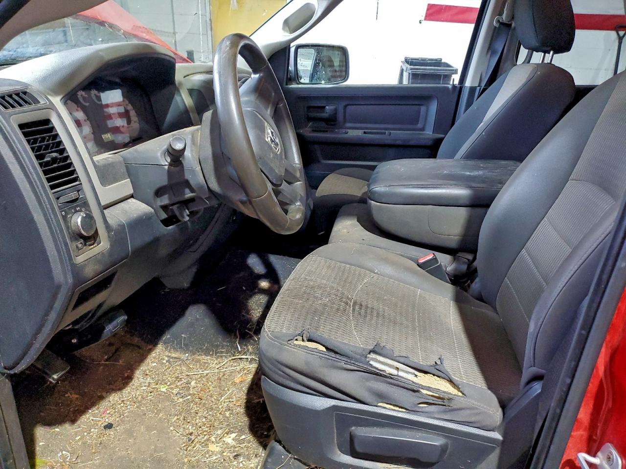 2011 Dodge Ram 1500 VIN: 1D7RV1GP8BS592455 Lot: 92623585