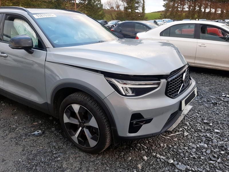 2024 VOLVO XC40 2.0 B3P PLUS DARK 5DR AUTO