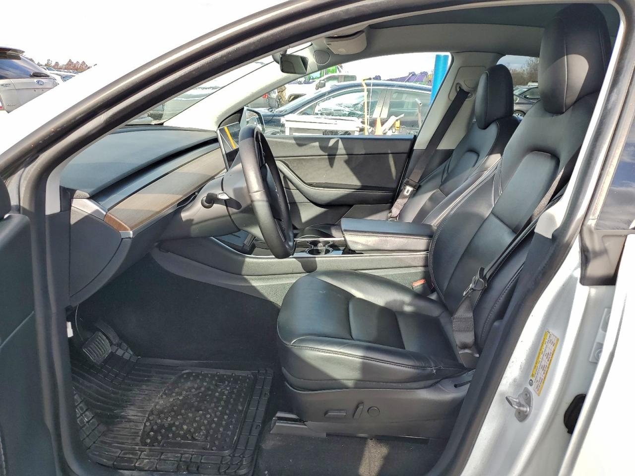 2020 Tesla Model Y VIN: 5YJYGDEE7LF004434 Lot: 92901395