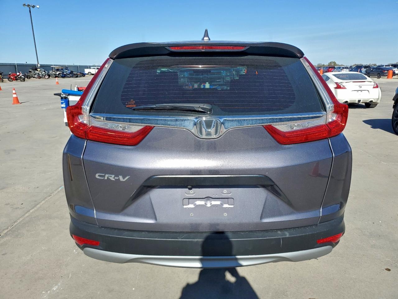 2017 Honda Cr-V Lx VIN: 7FARW5H37HE013055 Lot: 92400305