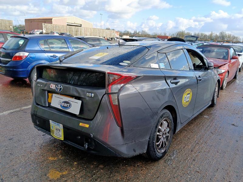 2018 TOYOTA PRIUS HYBRID 