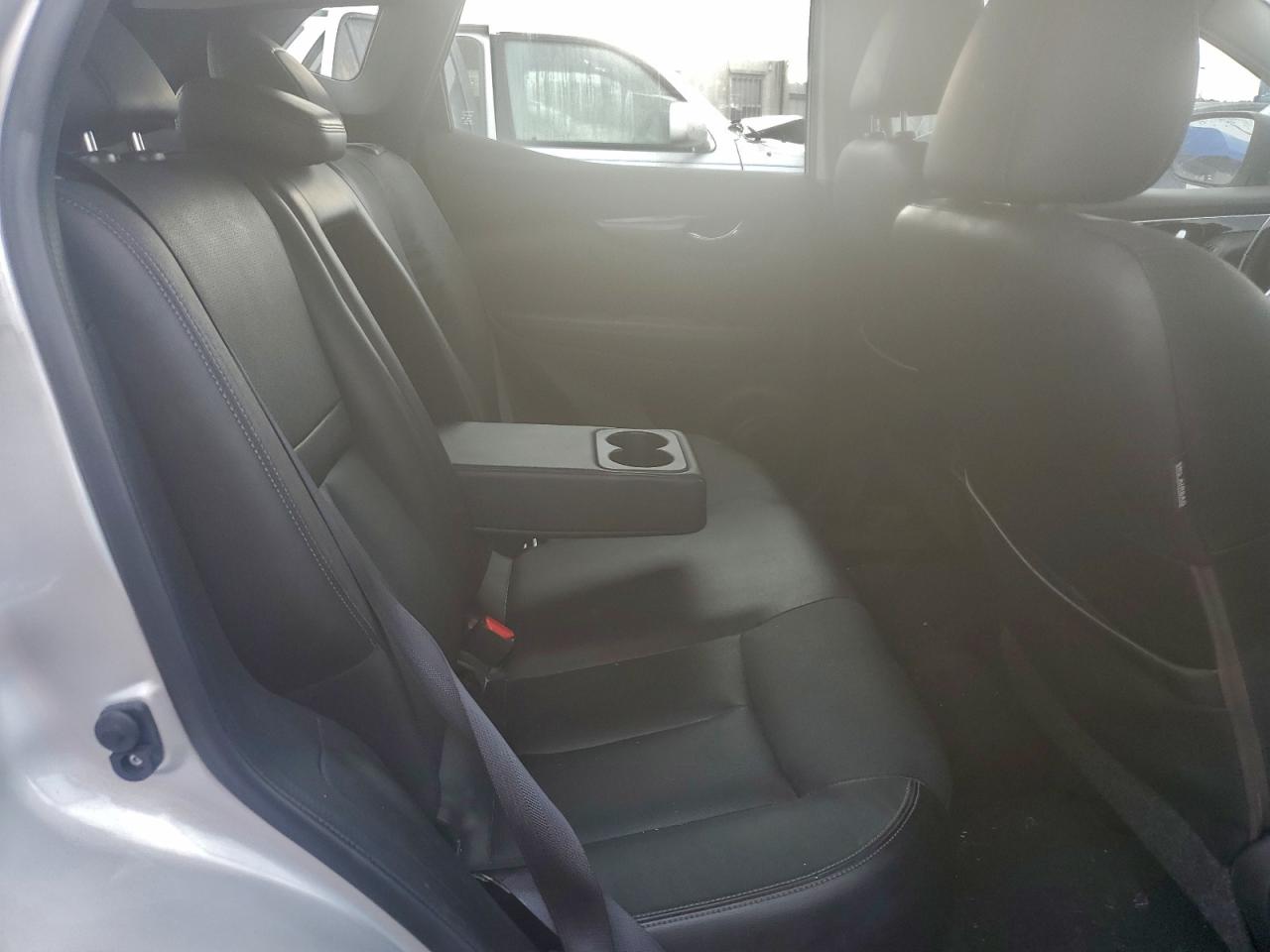 2017 Nissan Rogue Sport S VIN: JN1BJ1CP0HW015839 Lot: 94410435