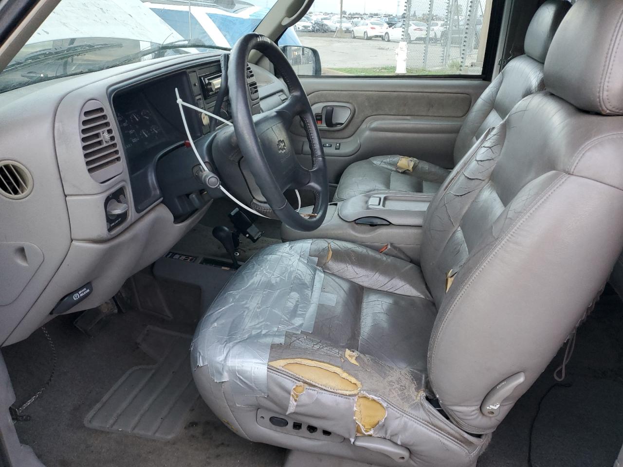 1996 Chevrolet Gmt-400 K1500 VIN: 2GCEK19RXT1173735 Lot: 93339425